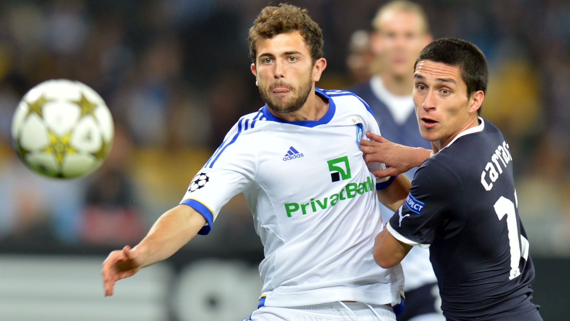 031012 Admir Mehmedi  FC Dynamo Kiev  Bryan Carrasco GNK Dinamo Zagreb UEFA Champions League