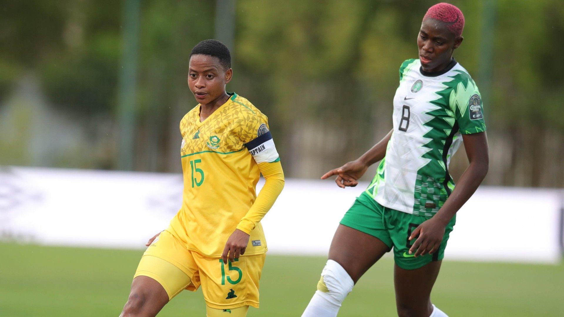 Refiloe Jane of South Africa challenged by Asisat Lamina Oshoala of Nigeria, 2022