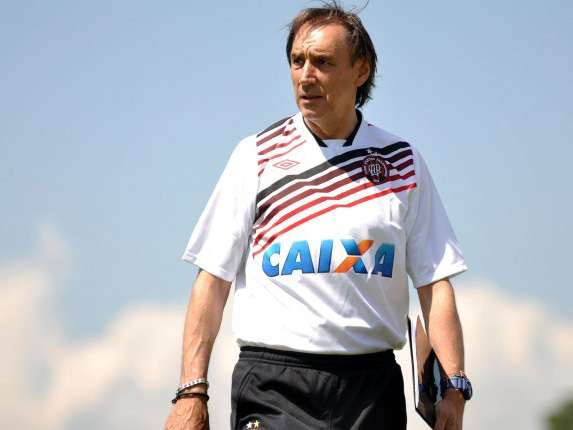 Miguel Angel Portugal - Atlético Paranaense coach 01082014