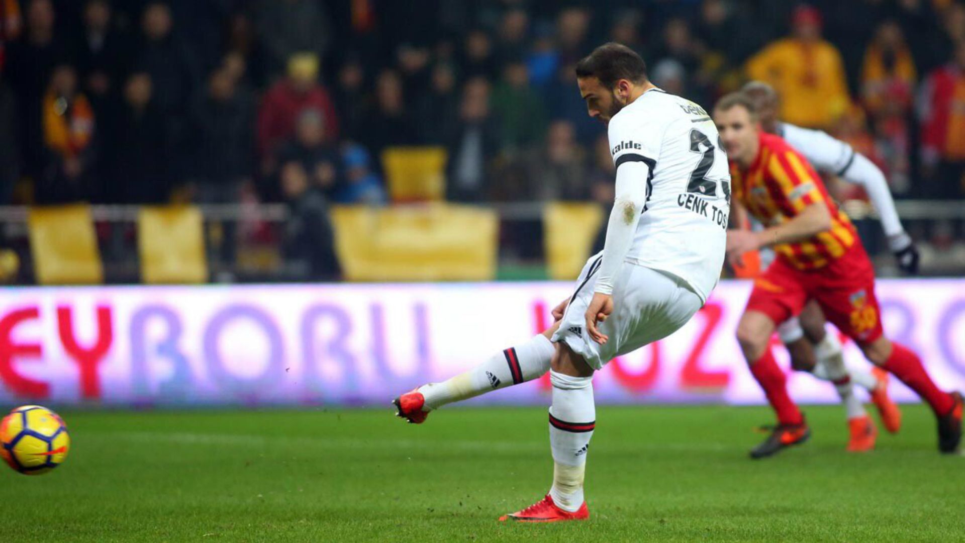 Cenk Tosun penalty Kayserispor Besiktas 12102017