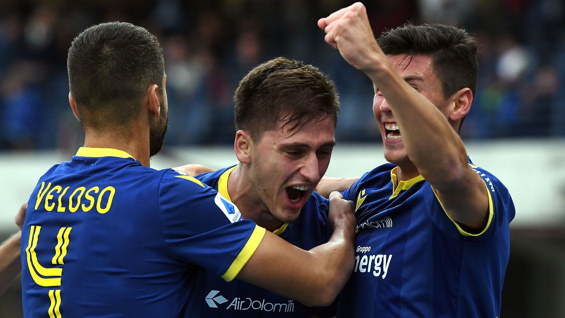 Verona celebrates Kumbulla Sampdoria