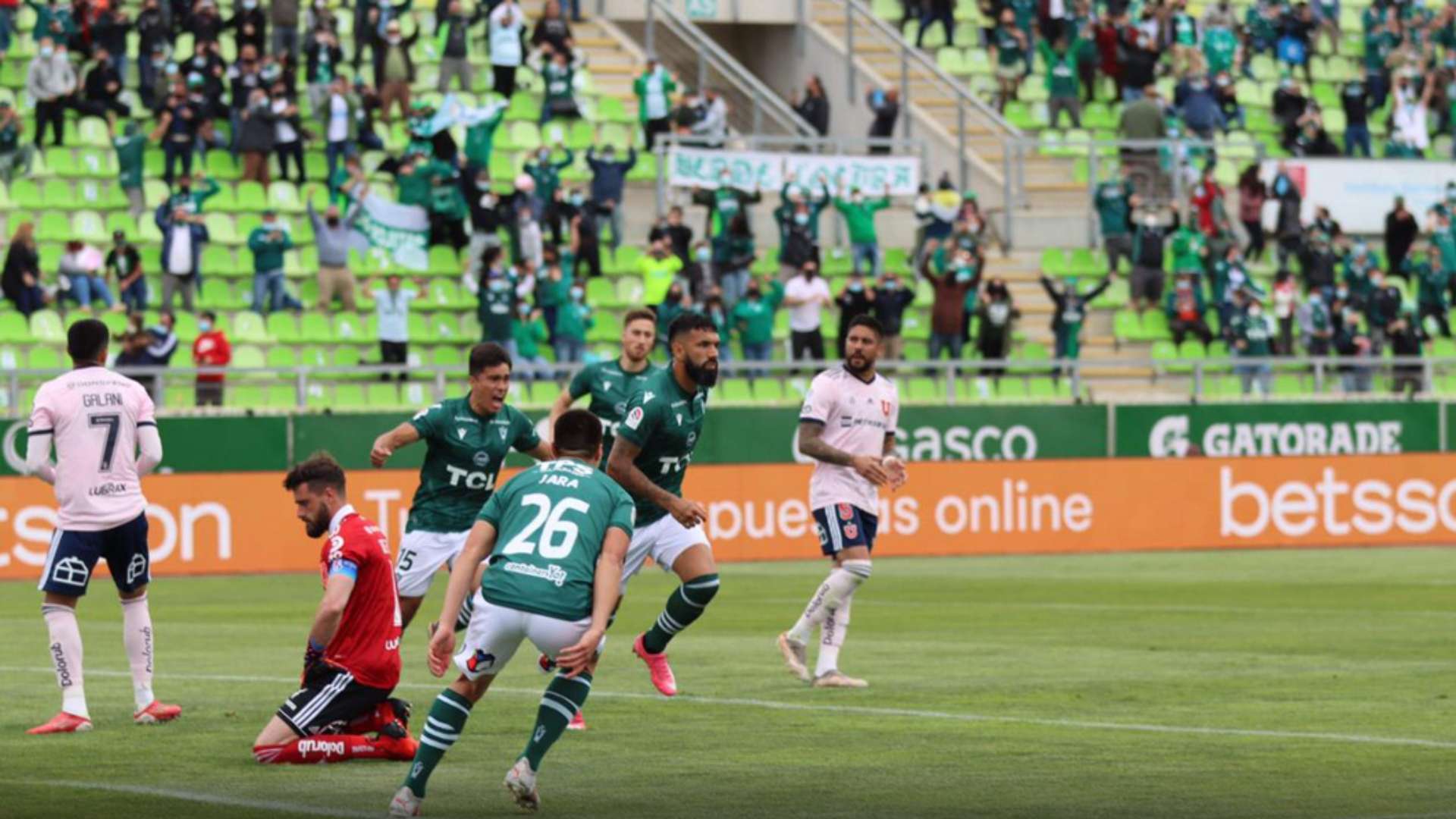 Ronnie Fernández Santiago Wanderers Universidad de Chile