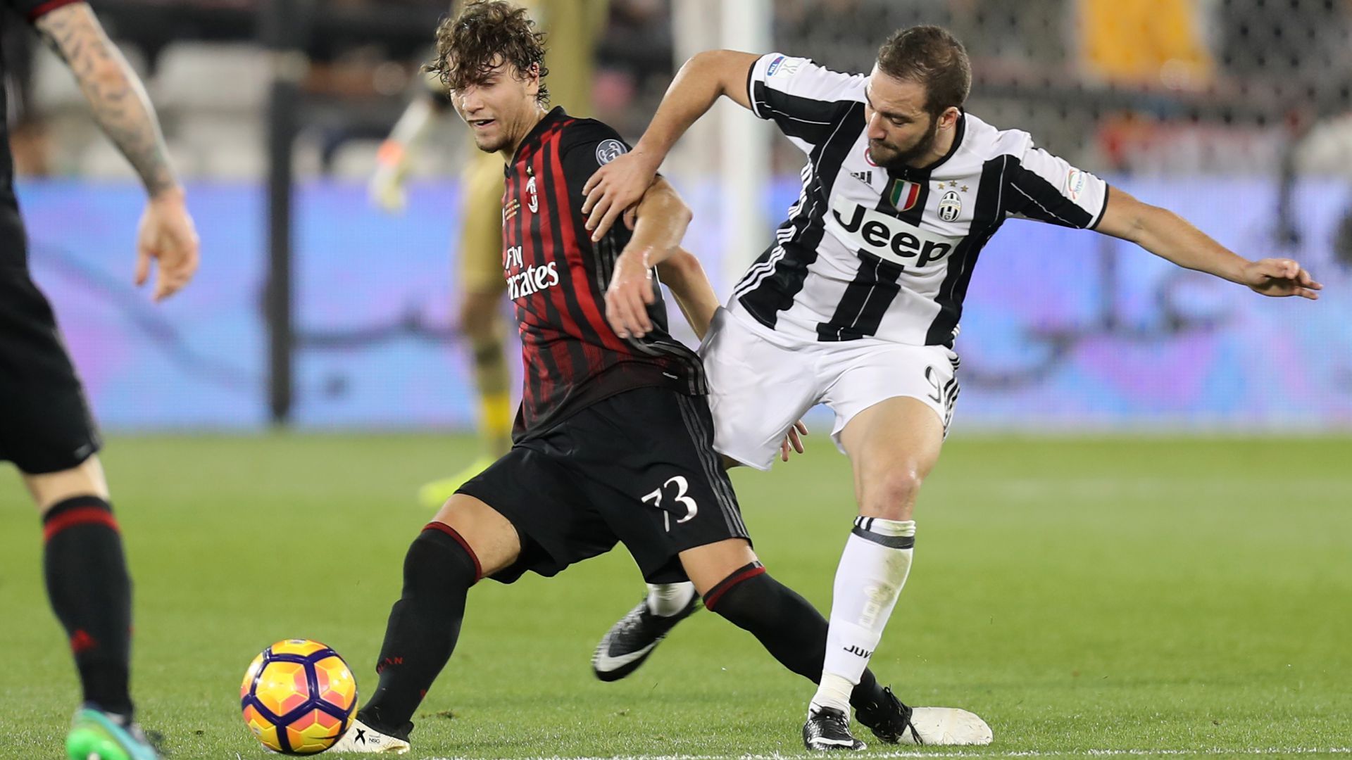 Locatelli Higuain Juventus Milan