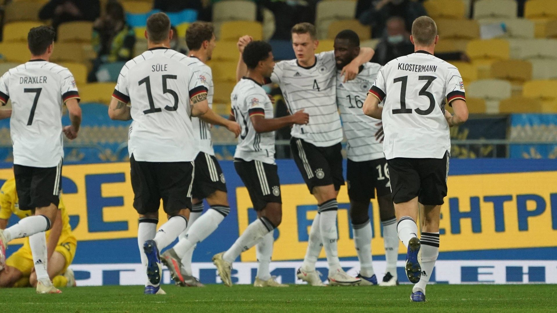 ONLY GERMANY Matthias Ginter Deutschland DFB-Team Nations League