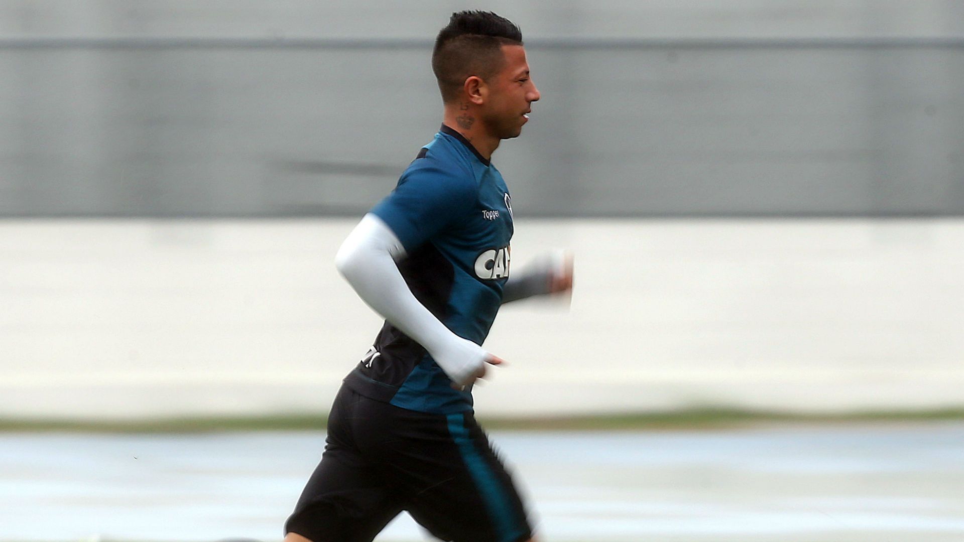 Leo Valencia Botafogo treino 19 07 2017