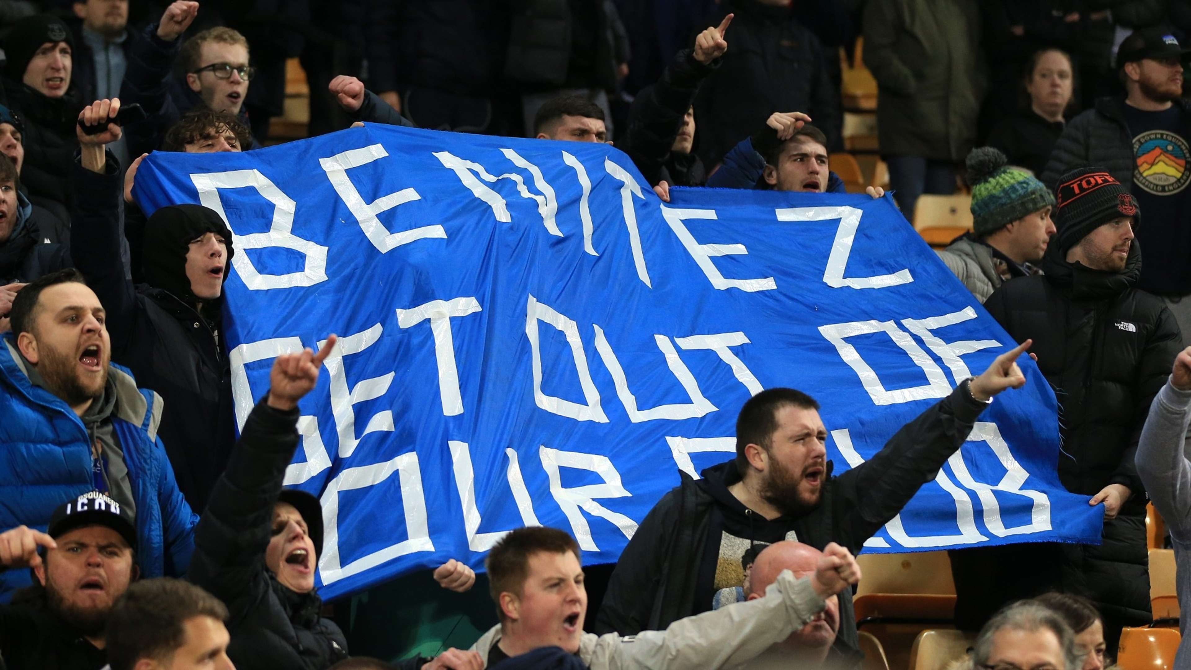 Everton fans Benitez banner