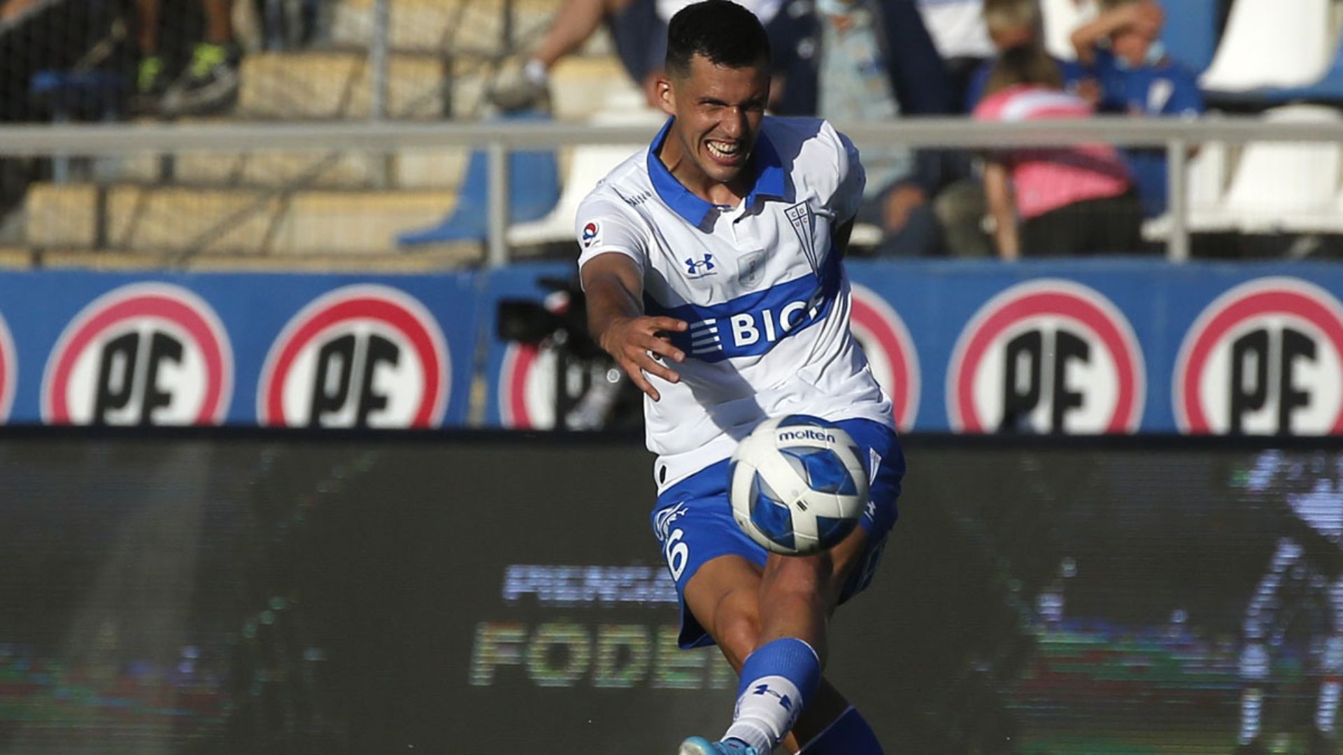 Nehuén Paz Universidad Católica