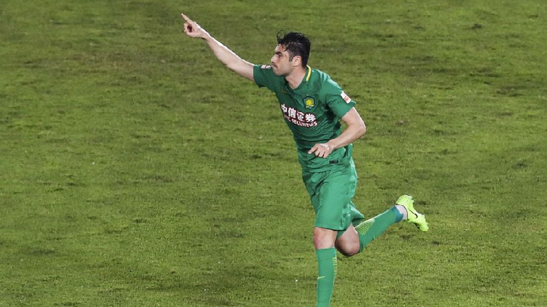 Burak Yilmaz Beijing Guoan