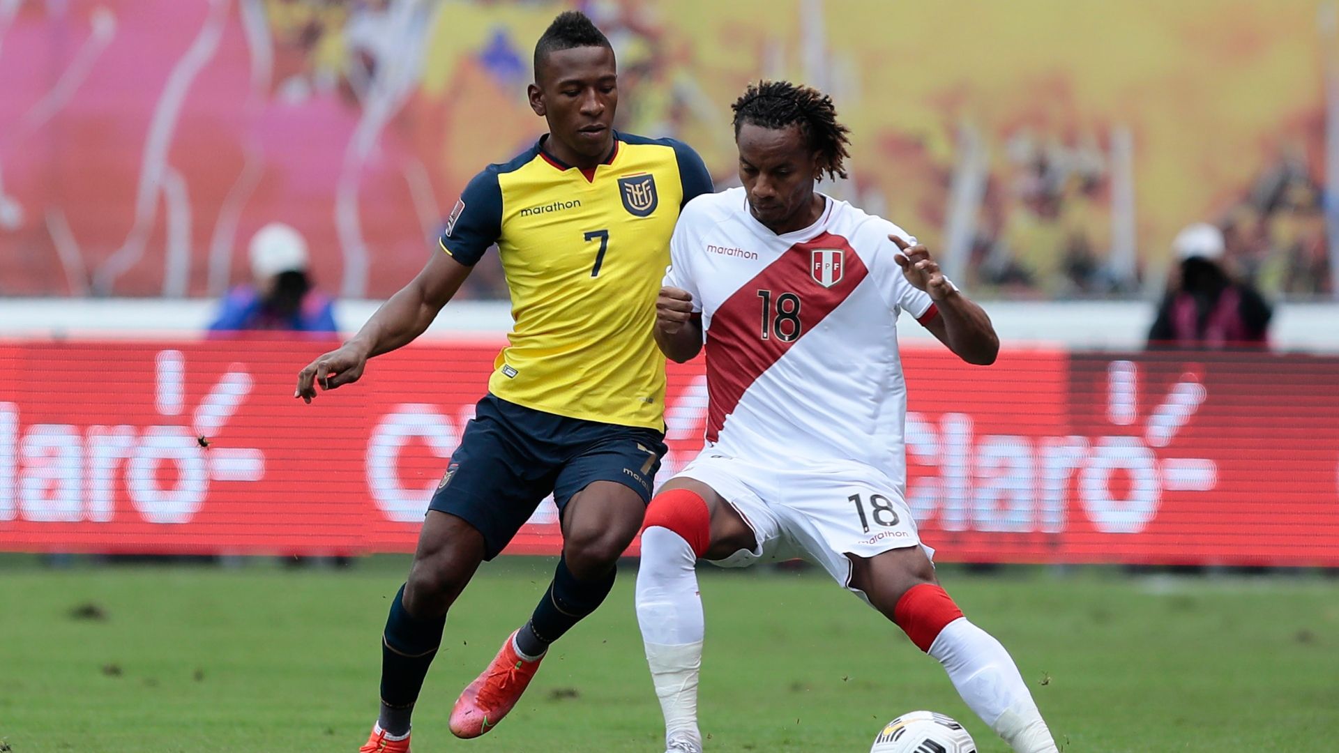 080621 Ecuador Perú Pervis Estupiñán André Carrillo