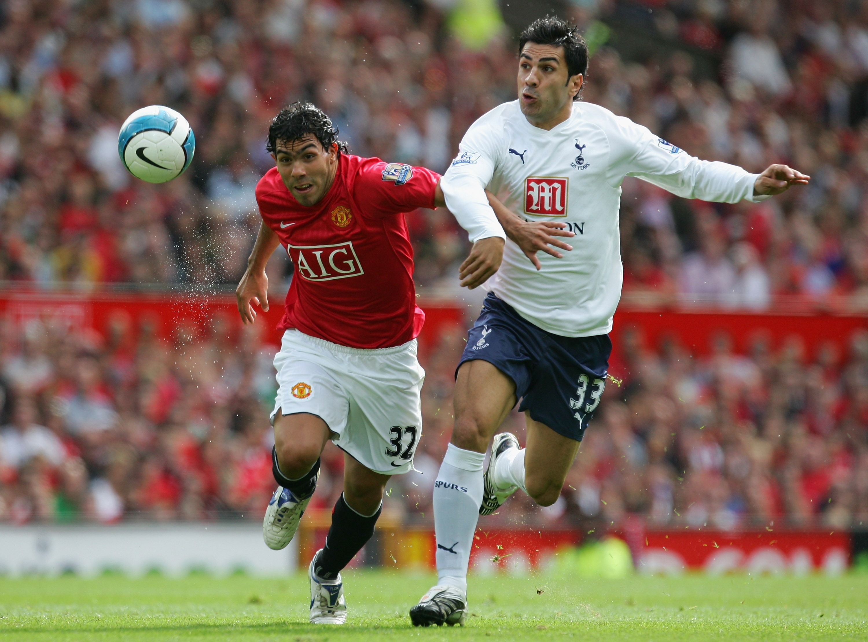 Carlos Tevez & Ricardo Rocha - Man United Tottenham