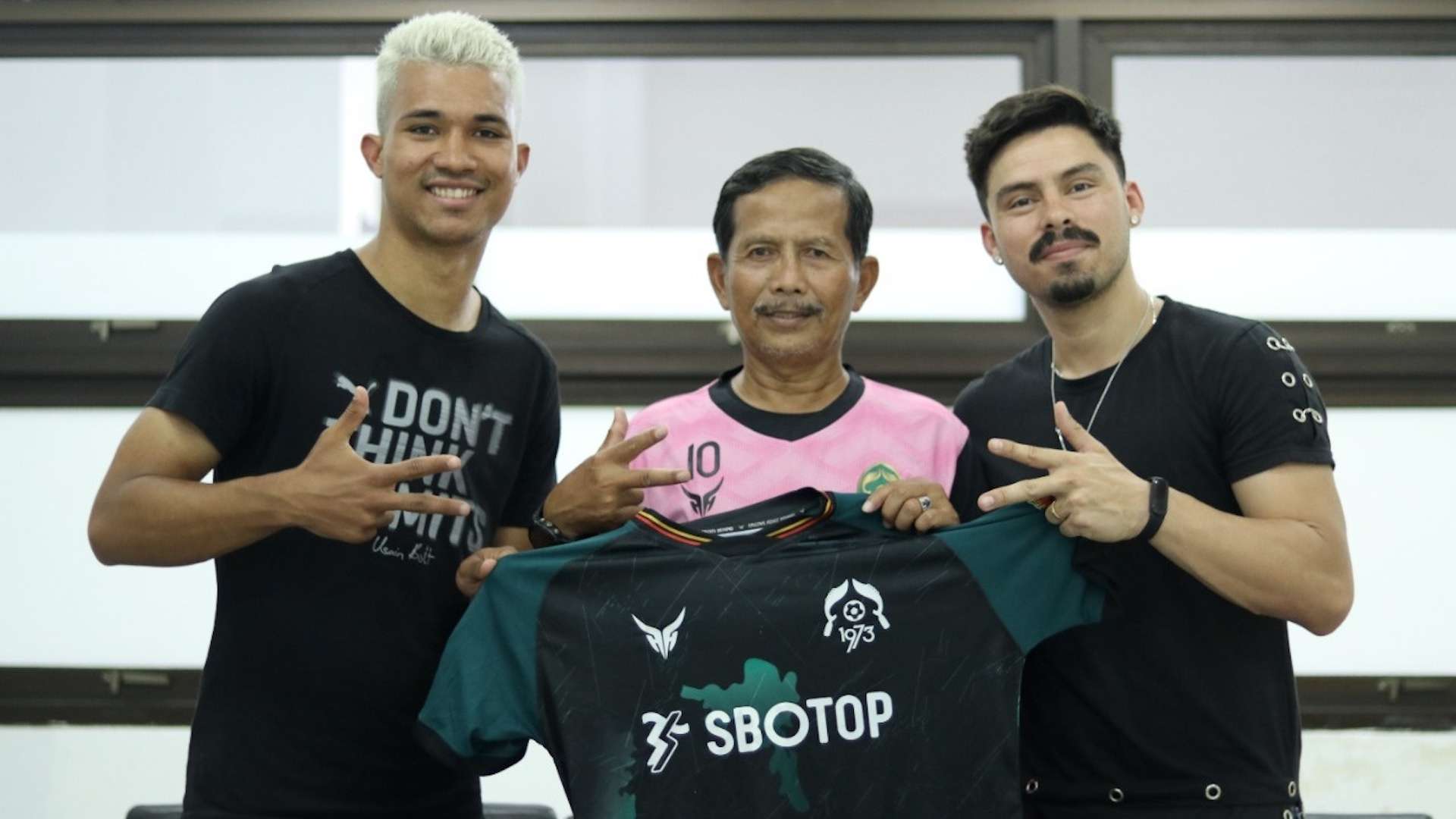 Gustavo Tocantins, Djadjang Nurdjaman, Renan Sgaria - TIRA Persikabo