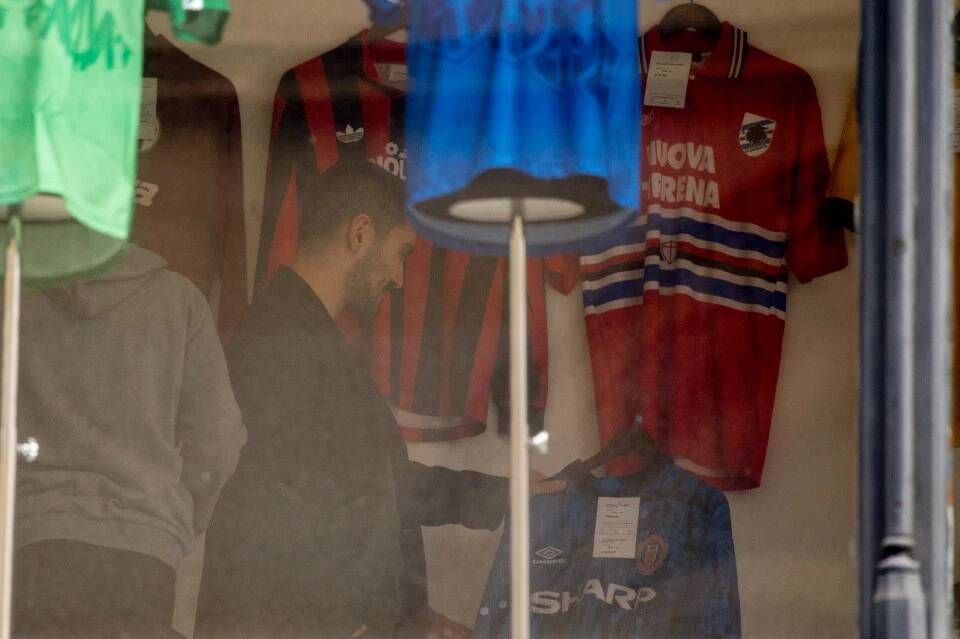 Ilkay Gundogan shopping