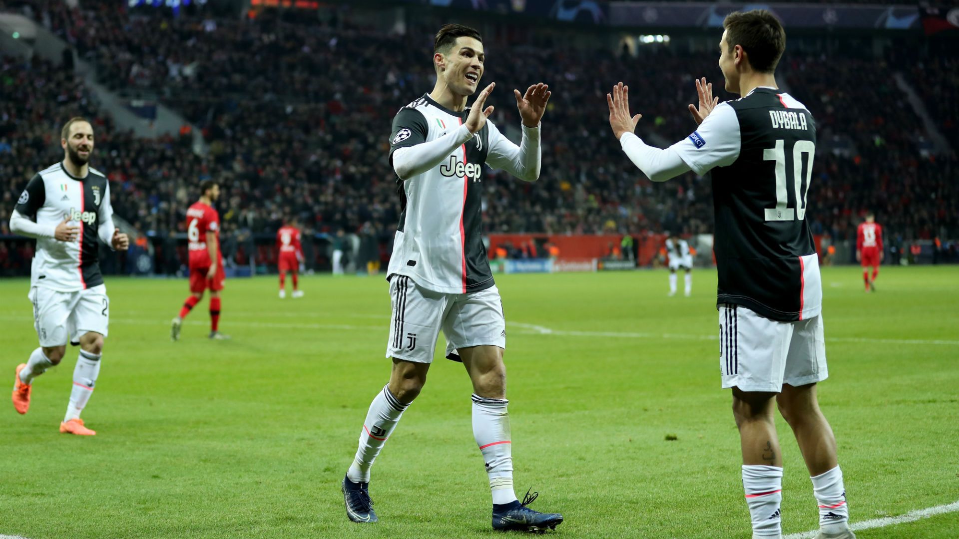 Gonzalo Higuain Cristiano Ronaldo Paulo Dybala Juventus