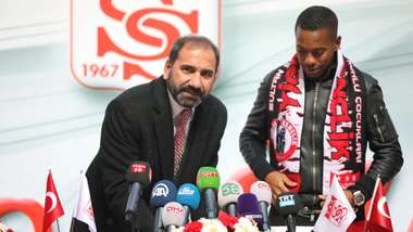 Robinho Sivasspor apresentação 23 01 18
