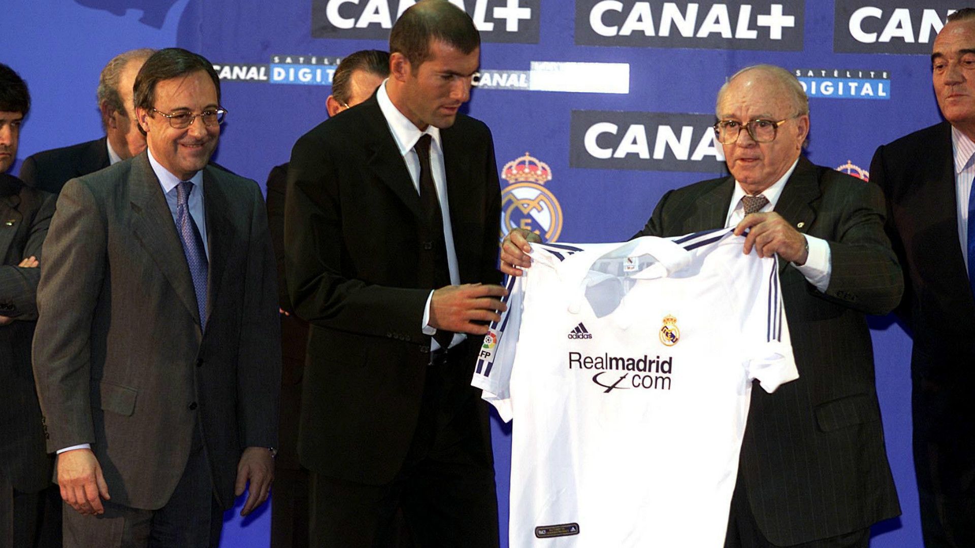 Zinedine Zidane Real Madrid 2001