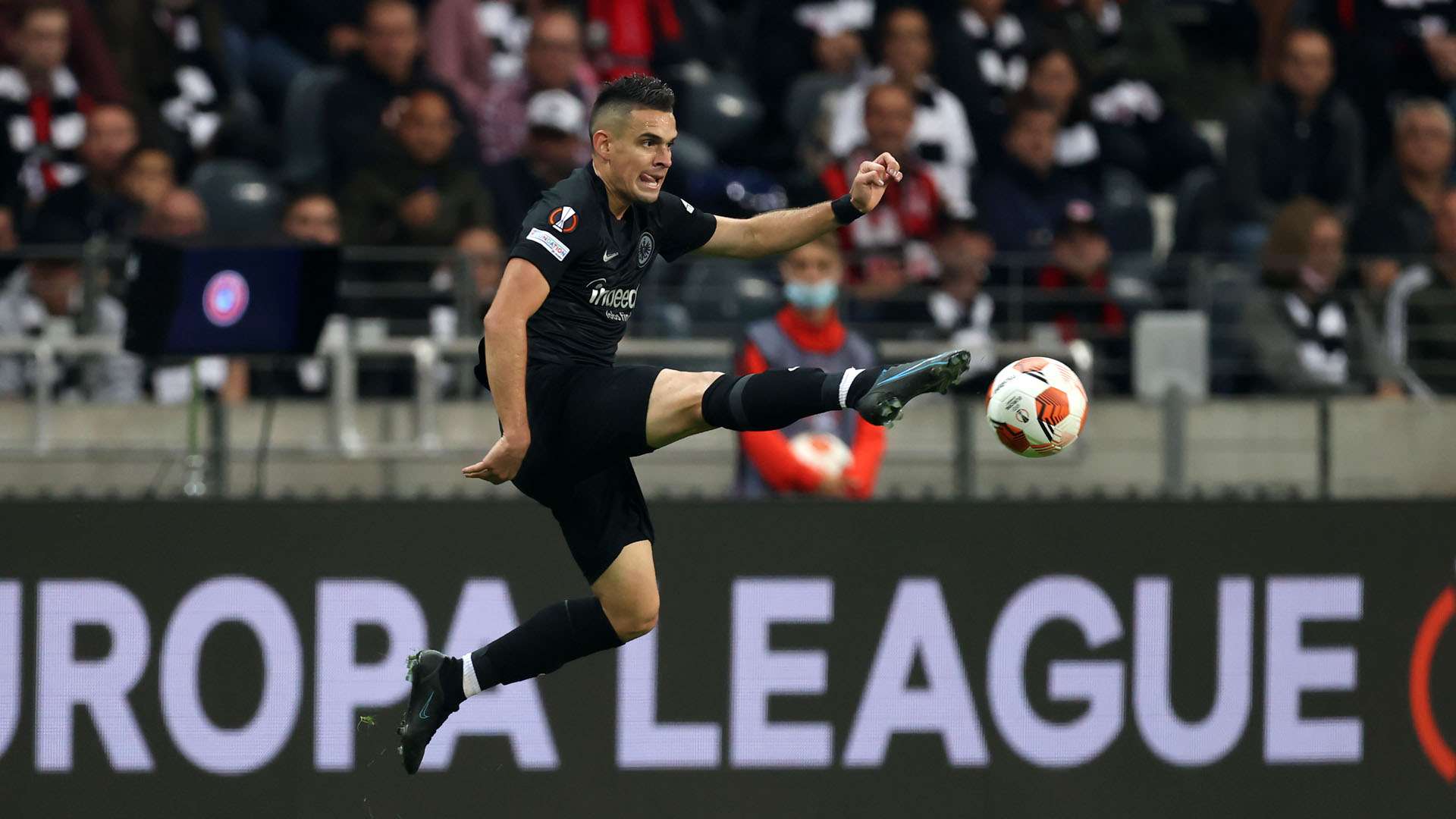 Fenerbahce tritt zuhause gegen Eintracht Frankfurt an.