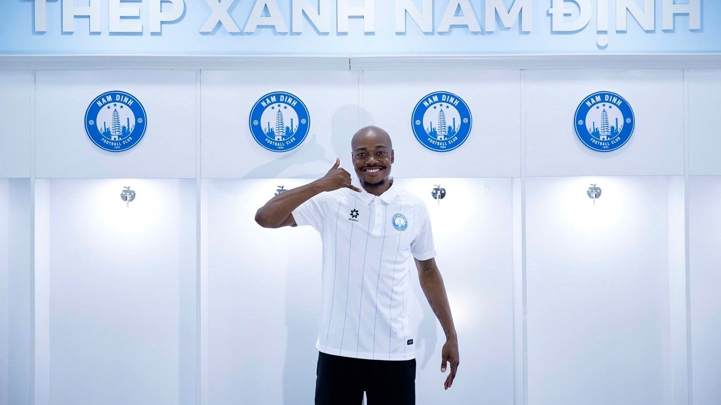 Percy Tau, Xanh Nam Dinh FC