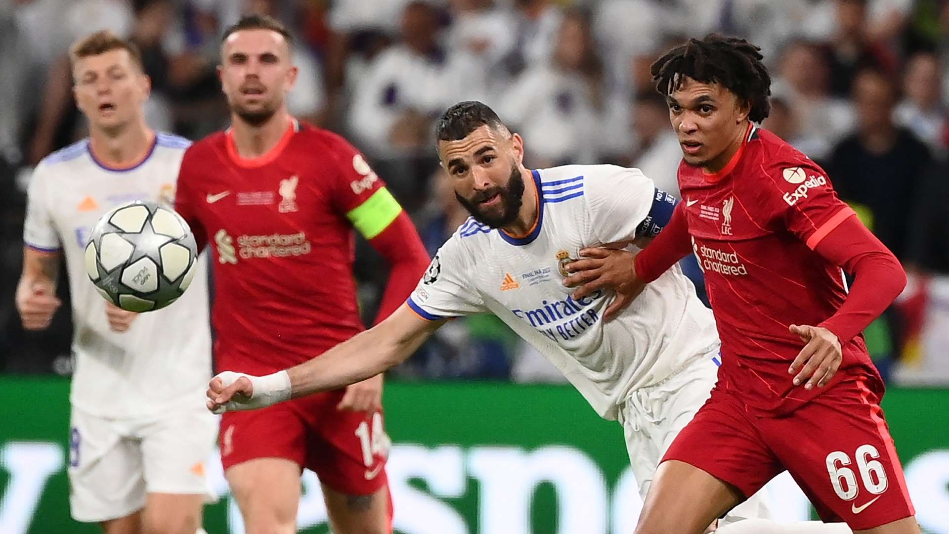 Trent Alexander-Arnold Karim Benzema Liverpool Real Madrid Champions League final 2022