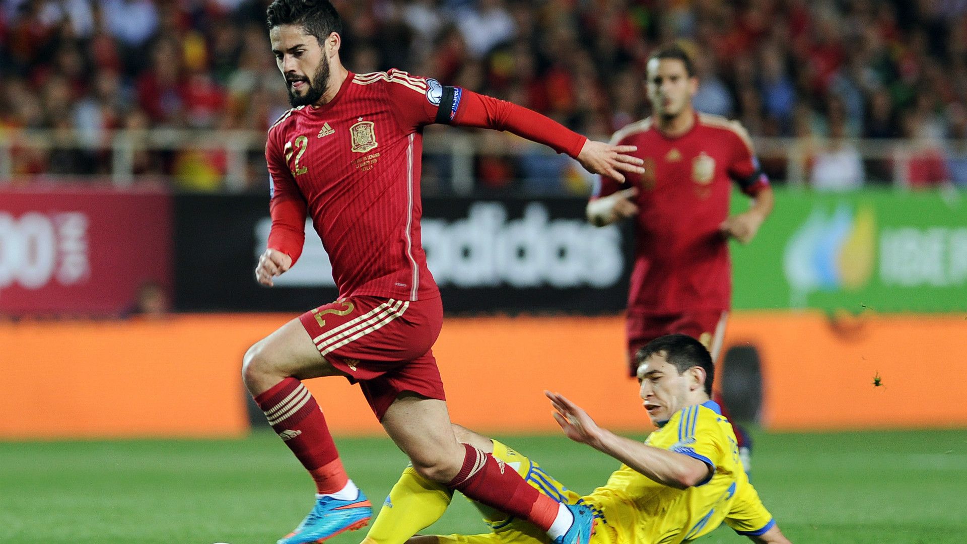 Taras Stepanenko Isco Alarcón Euro 2016 qualifying Spain v Ukraine