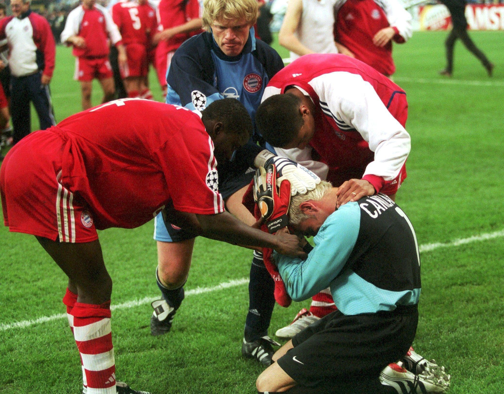 Oliver Kahn Bayern Munich Santiago Canizares Valencia Champions League 2000-2001