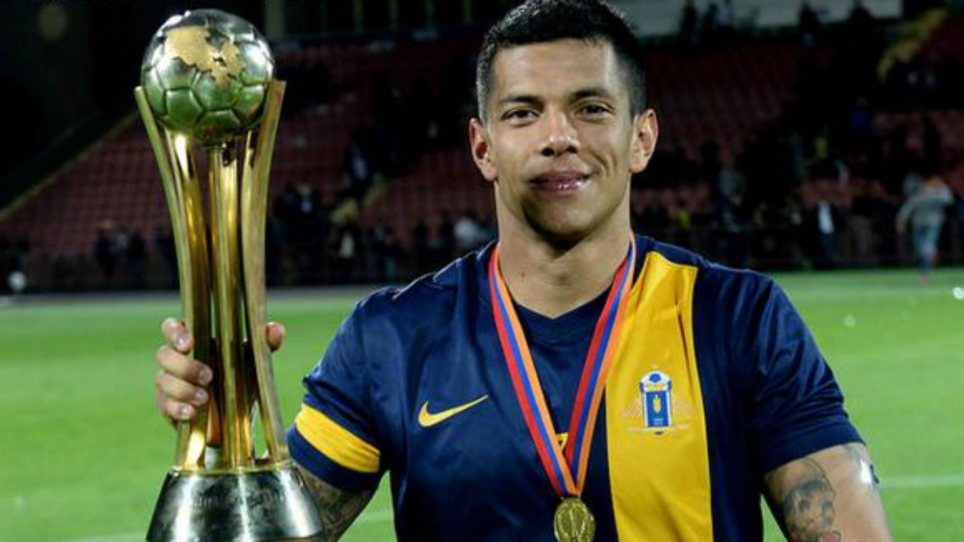 cesar romero campeón pyunik