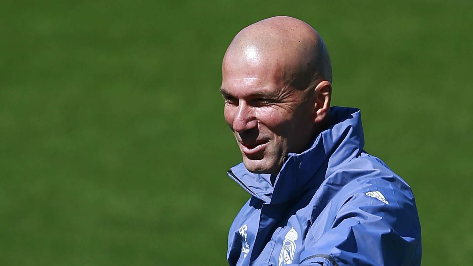 زين الدين زيدان 1052017