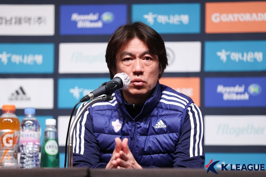 울산 홍명보 감독