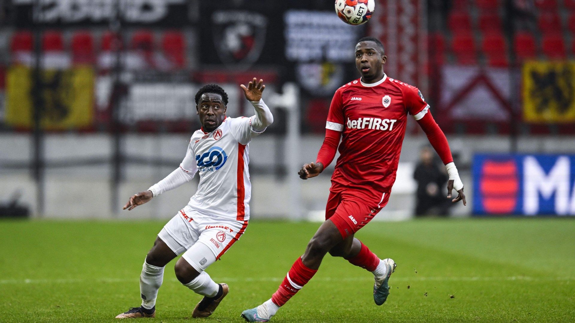 Willian Pacho Antwerp 2022-23