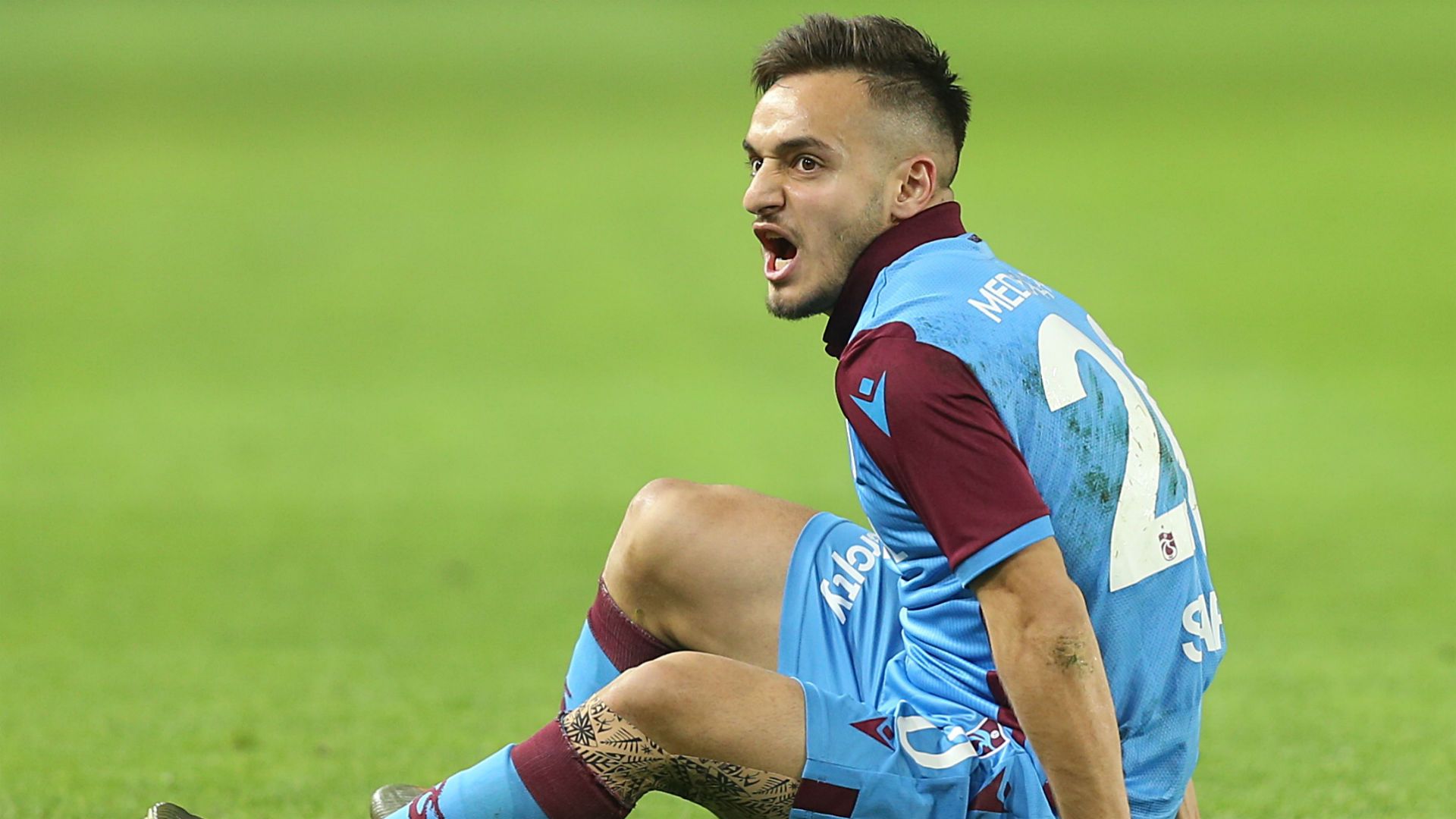 Yusuf Sari Trabzonspor v Fenerbahce 02012020