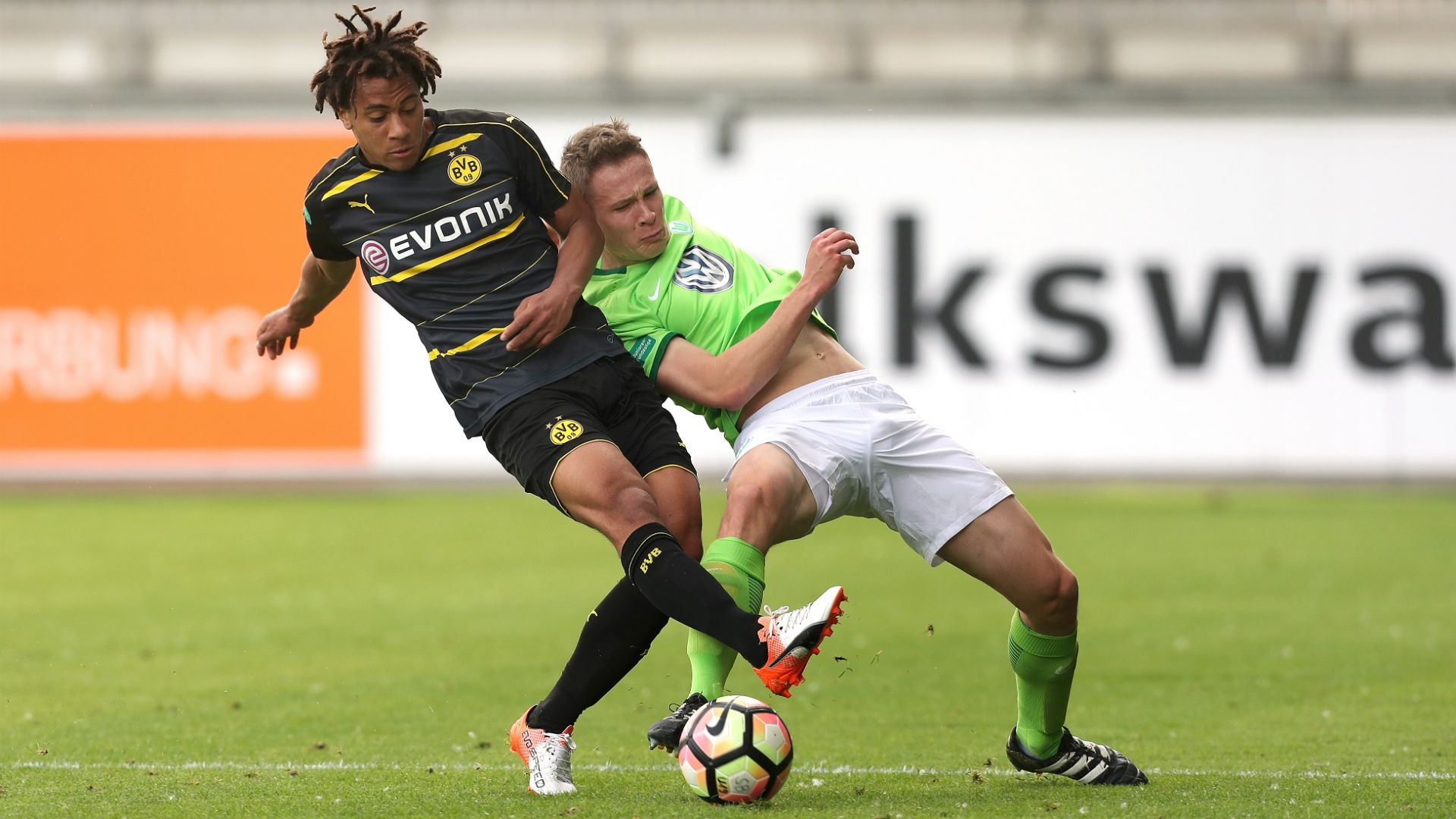 Etienne Amenyido Borussia Dortmund, BVB U19