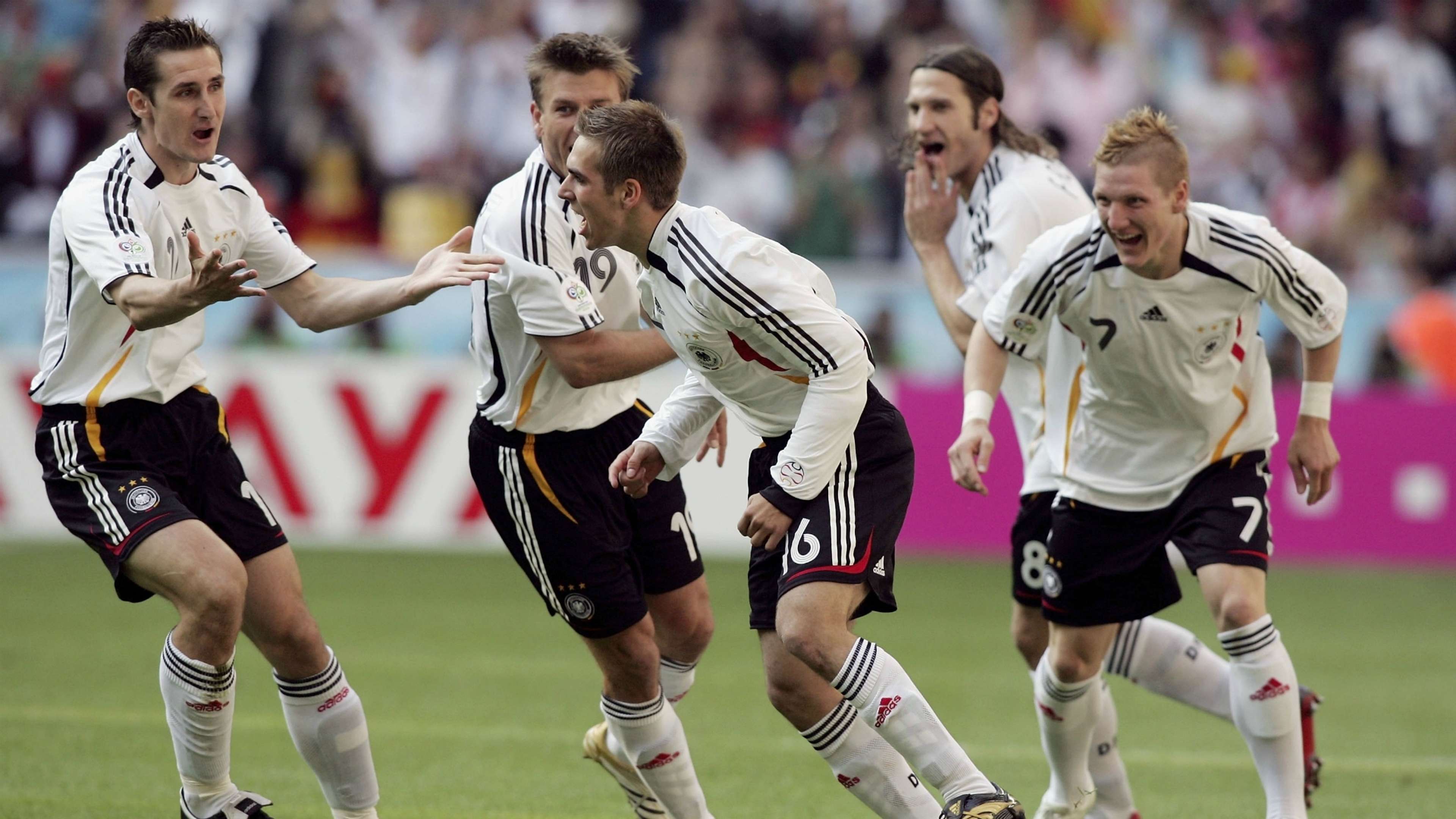 Philip Lahm celebrating Germany Costa Rica 2006 World Cup 06092006