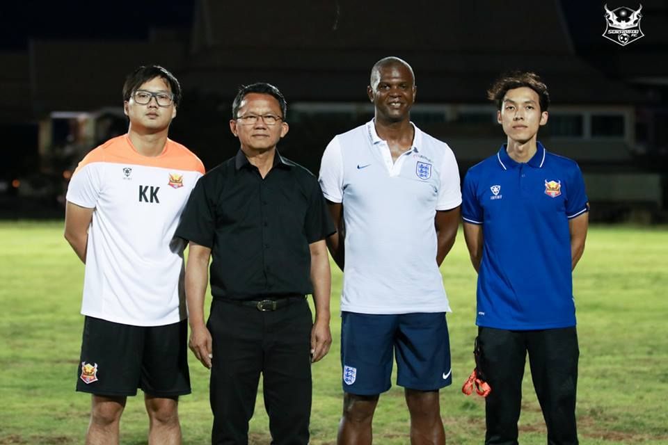 พอล เดวิส