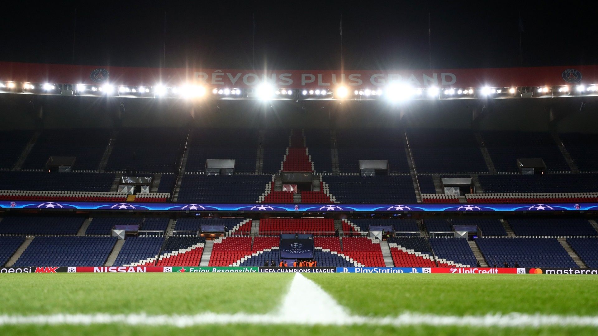 PSG set to LEAVE Parc de Princes following spat with Paris mayor over  stadium's sale | Goal.com US
