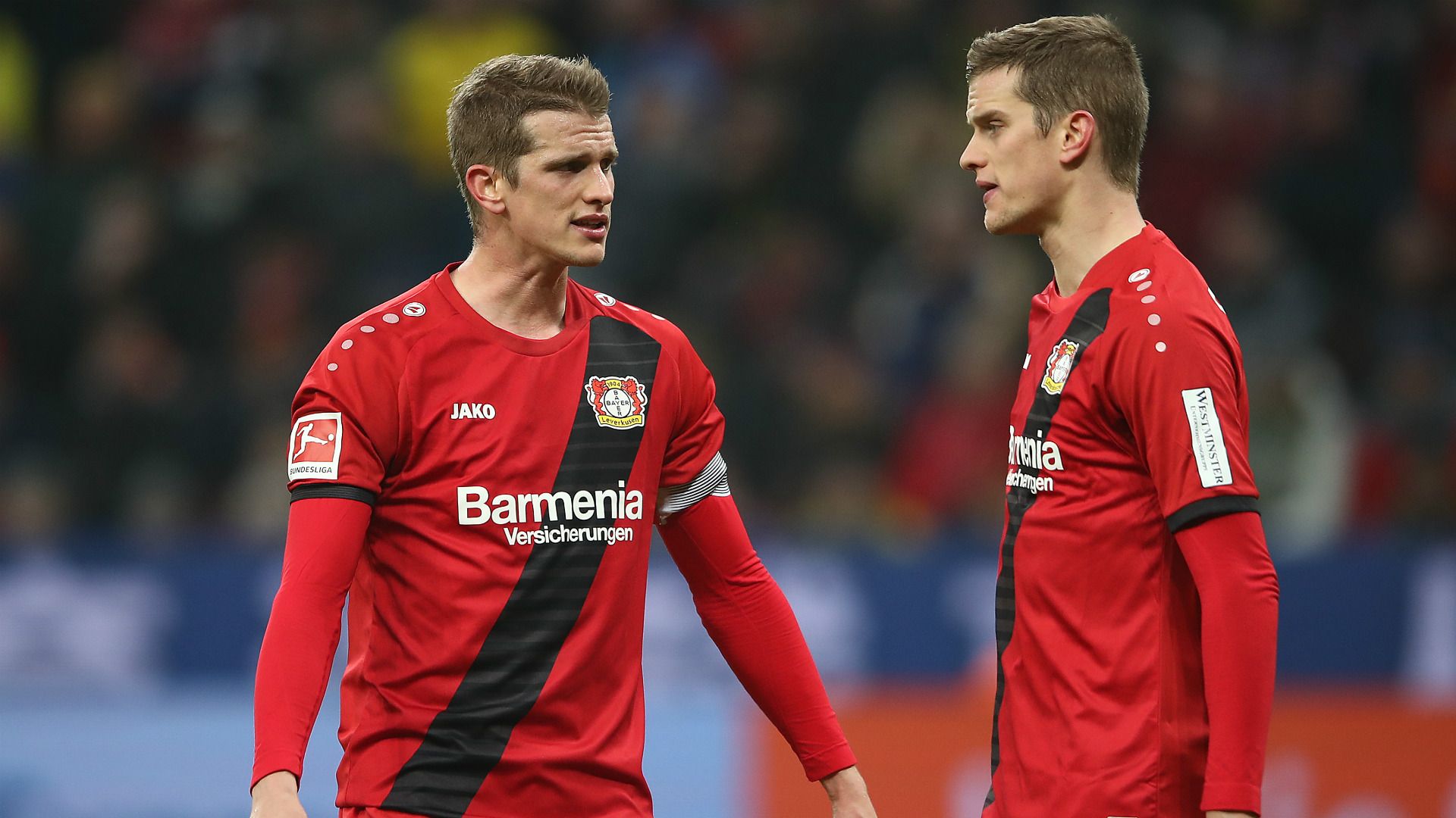 Lars Bender Sven Bender Bayer 04 Leverkusen 02122017