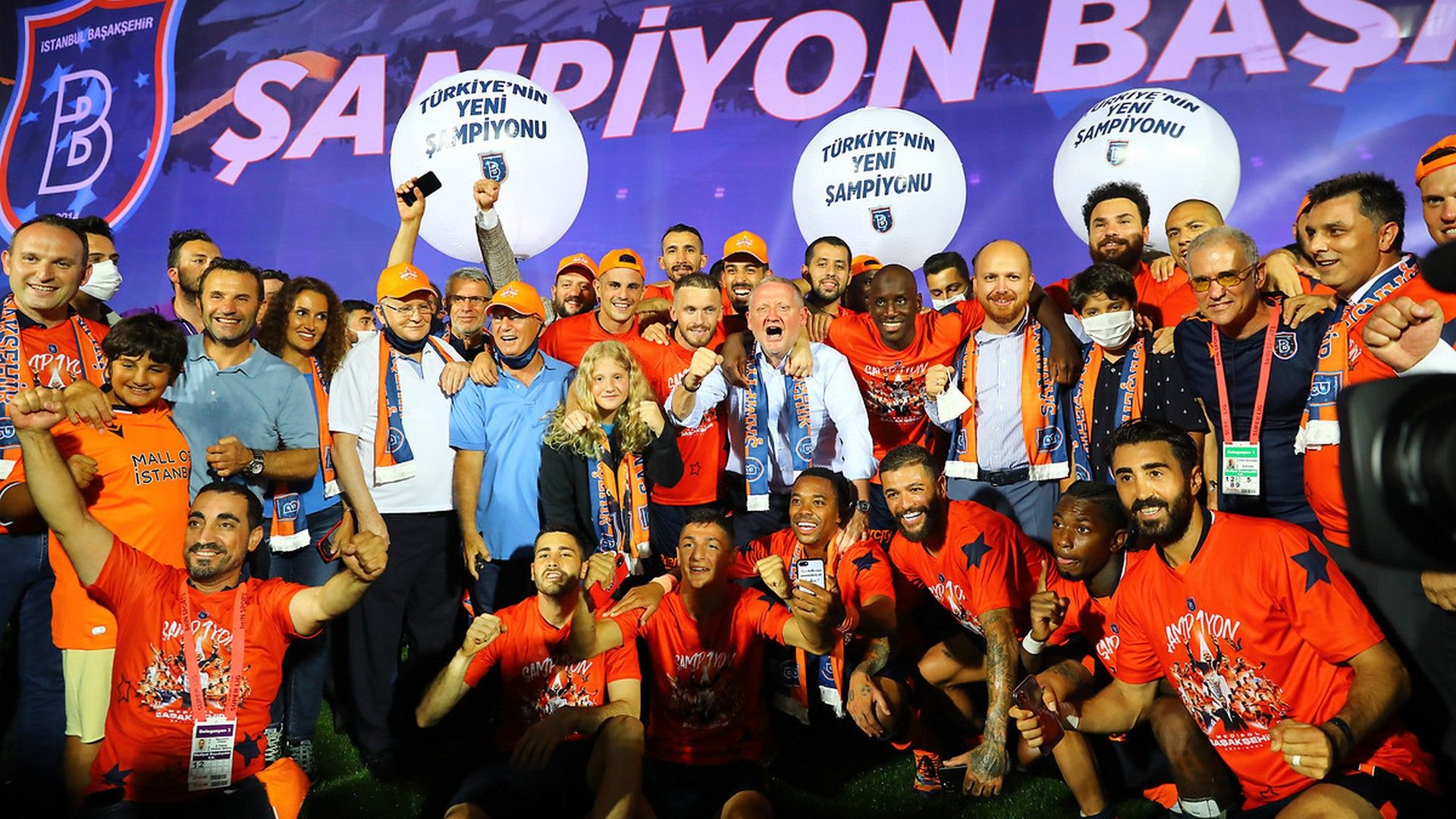 Basaksehir title celebration 19072020