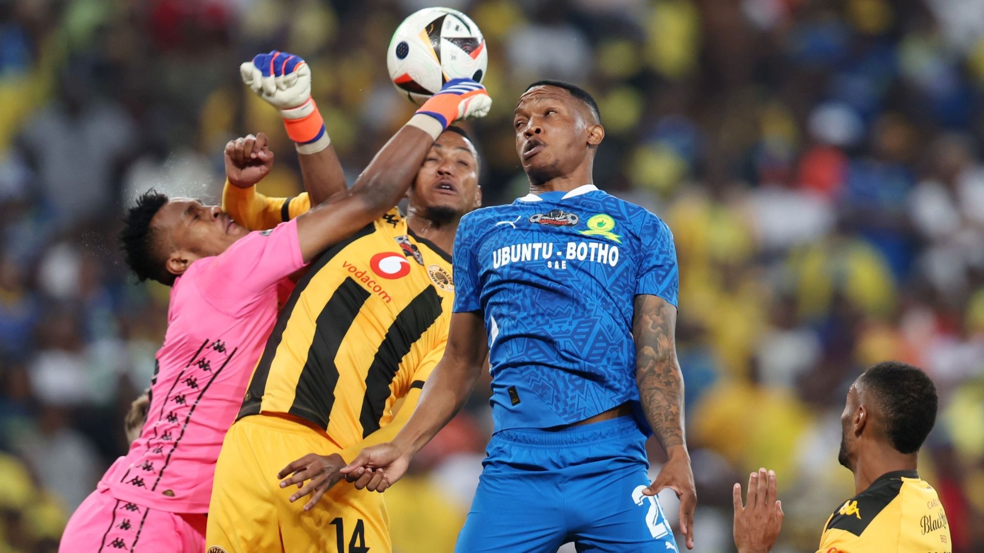 Grant Kekana, Rushwin Dortley and Fiacre Ntwari, Kaizer Chiefs vs Mamelodi Sundowns