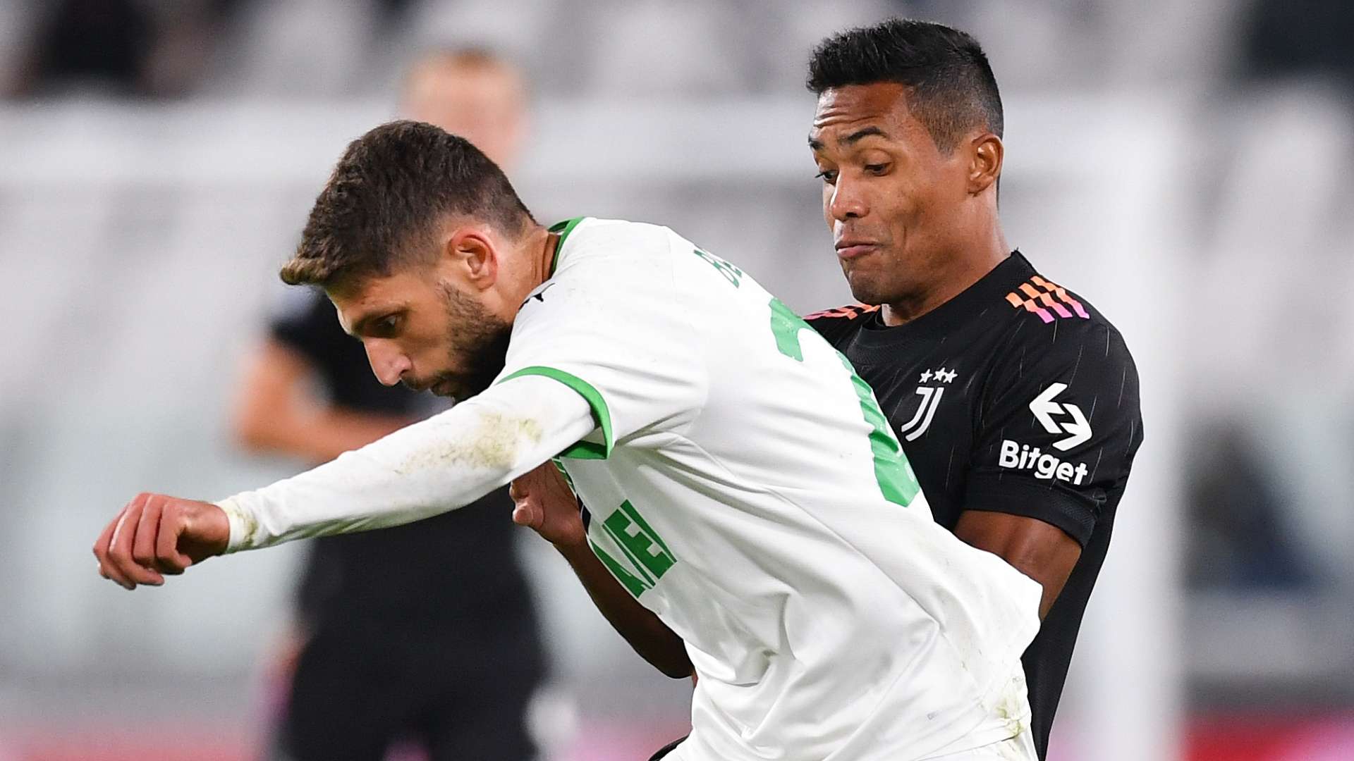 Berardi Alex Sandro Juventus Sassuolo Serie A