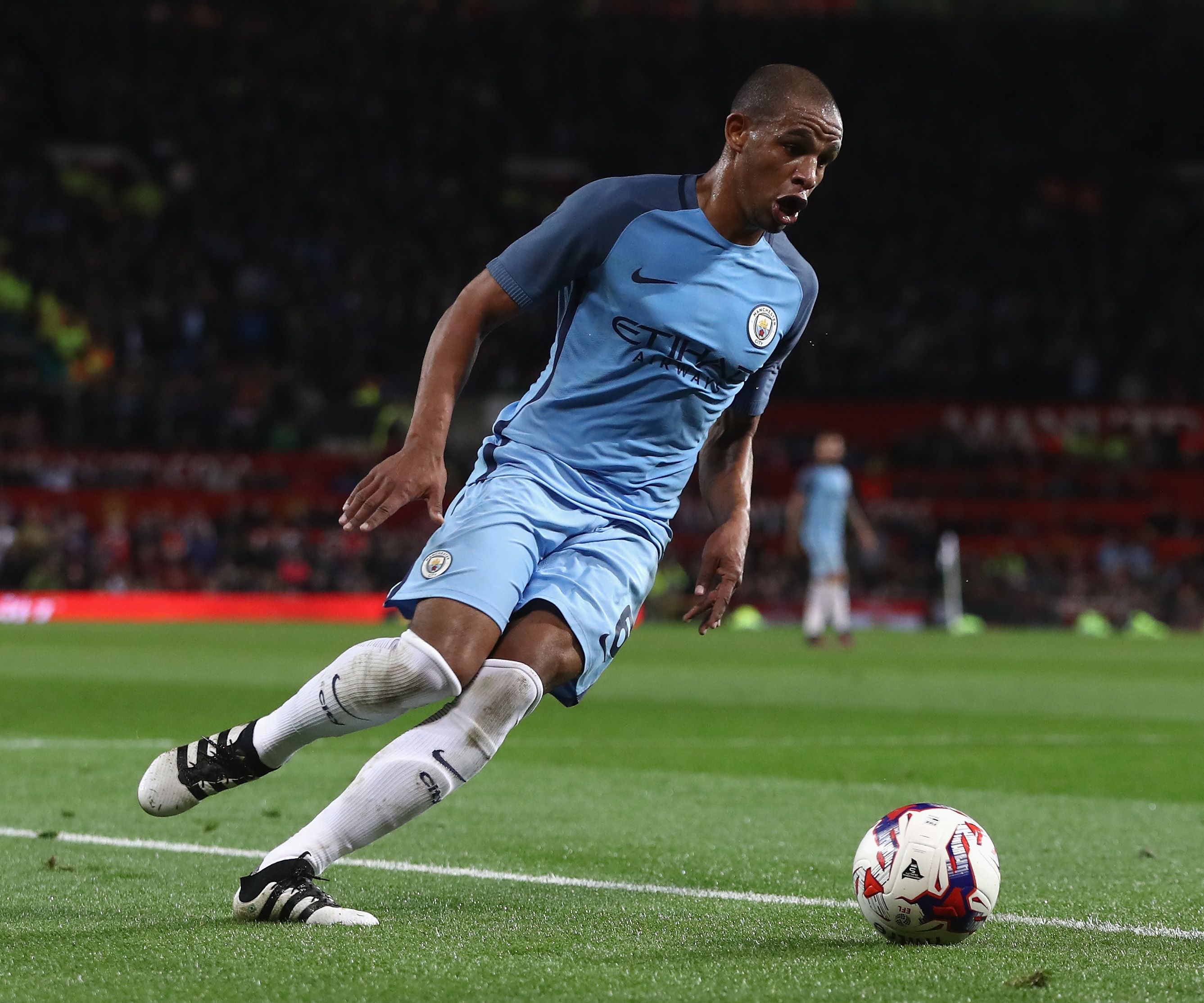 Fernando Manchester City EMBED