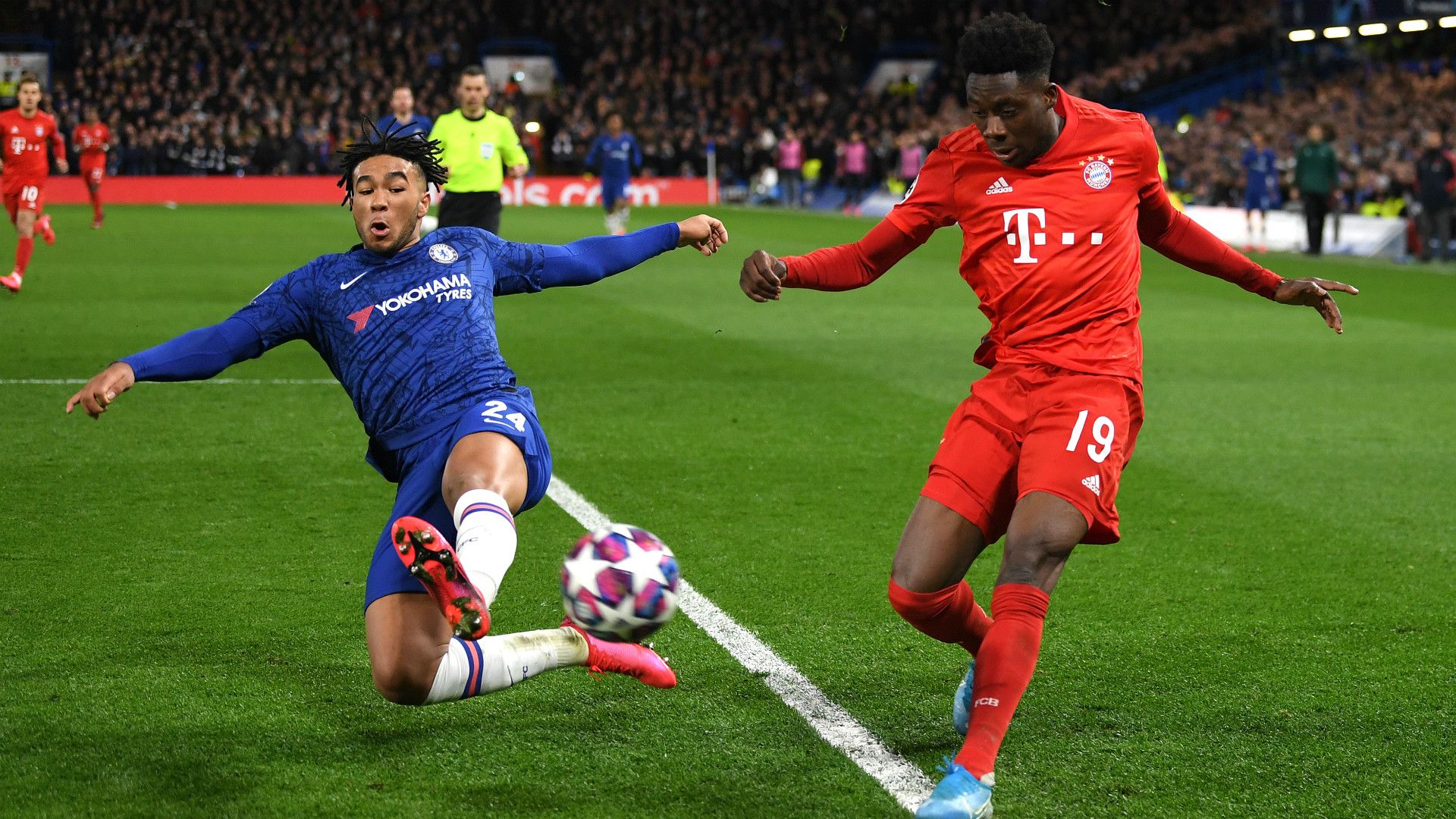 ALPHONSO DAVIES BAYERN MÜNCHEN CHAMPIONS LEAGUE 25022020