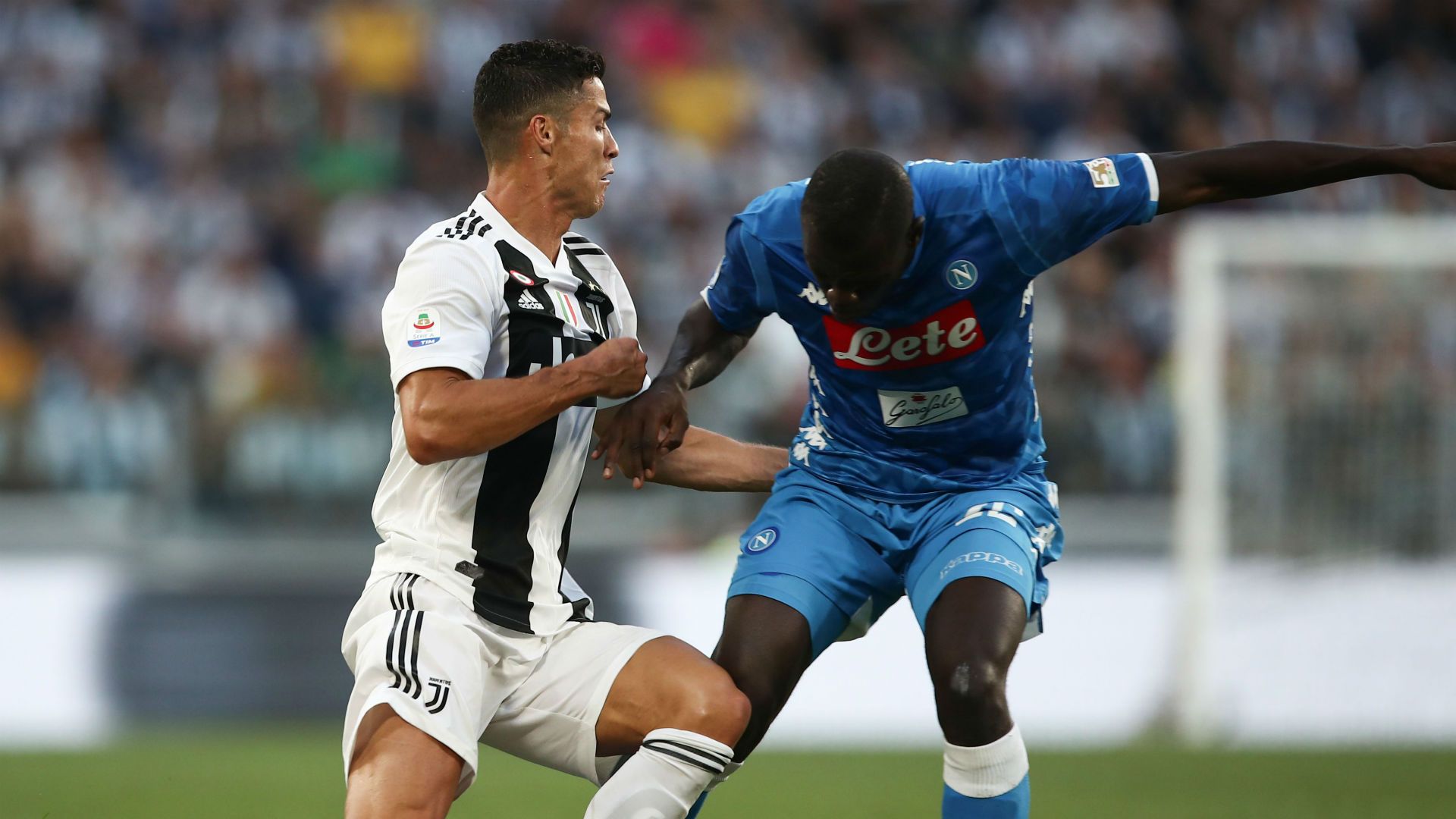 Cristiano Ronaldo Kalidou Koulibaly Juventus Napoli Serie A