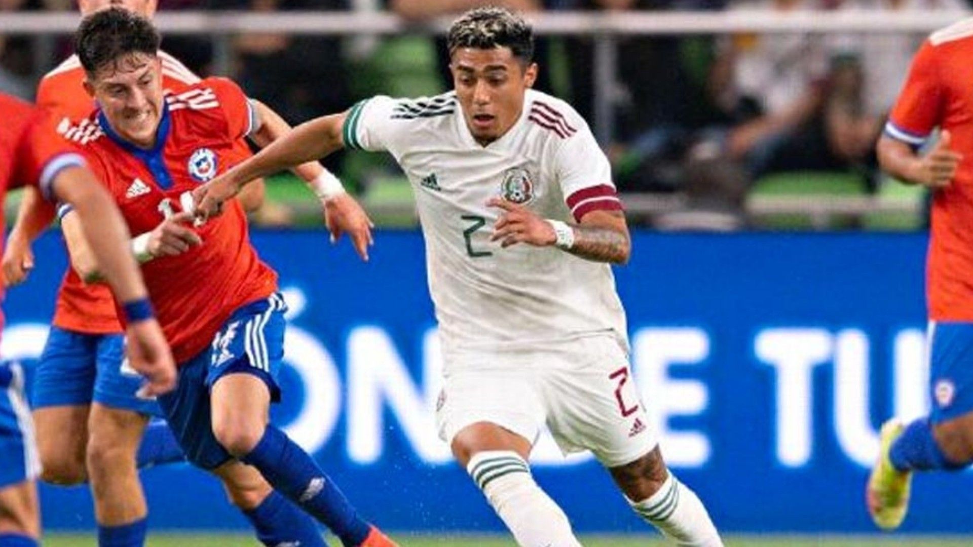 Julián Araujo México 2021