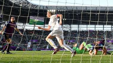 f2cba38a7fd1de8f0e77bb58a922c6460c7bde04