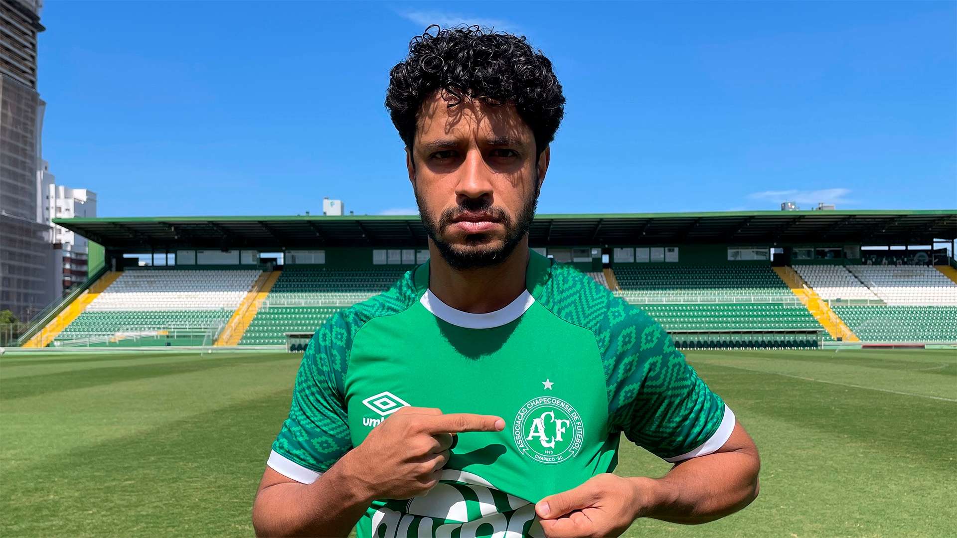 Léo, Chapecoense, 2022