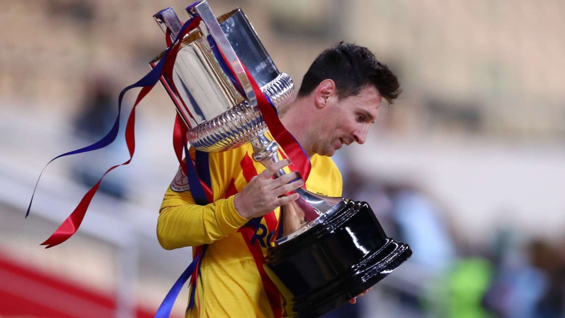 Lionel Messi con la Copa del Rey 2021
