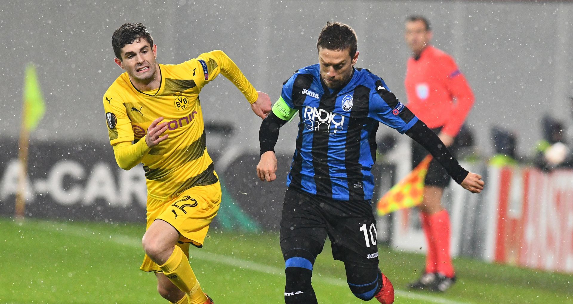 Alejandro Gomez Christian Pulisic Atalanta Borussia Dortmund Europa League