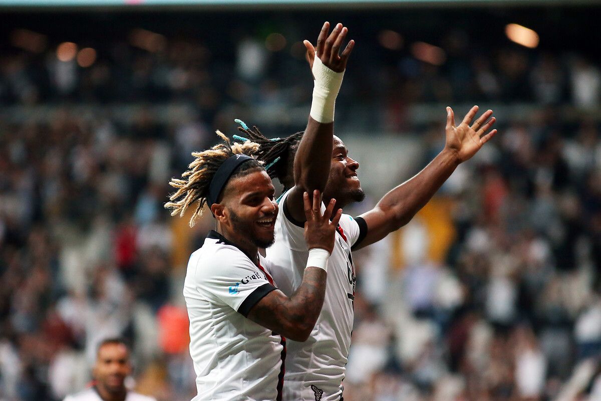 Valentin Rosier & Michy Batshuayi Besiktas Goal Celebration vs. Yeni Malatyaspor 09/11/21