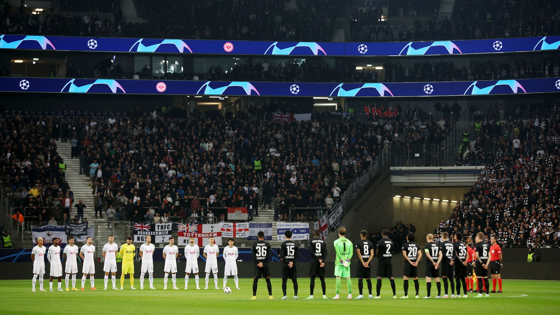 Eintracht Frankfurt vs Tottenham Hotspur - Moment of Silence