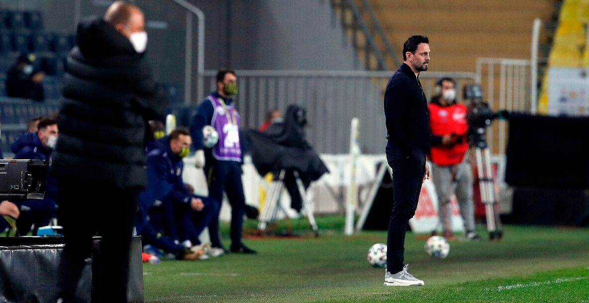 Erol Bulut Fenerbahce Coach vs. Galatasaray 02/06/21