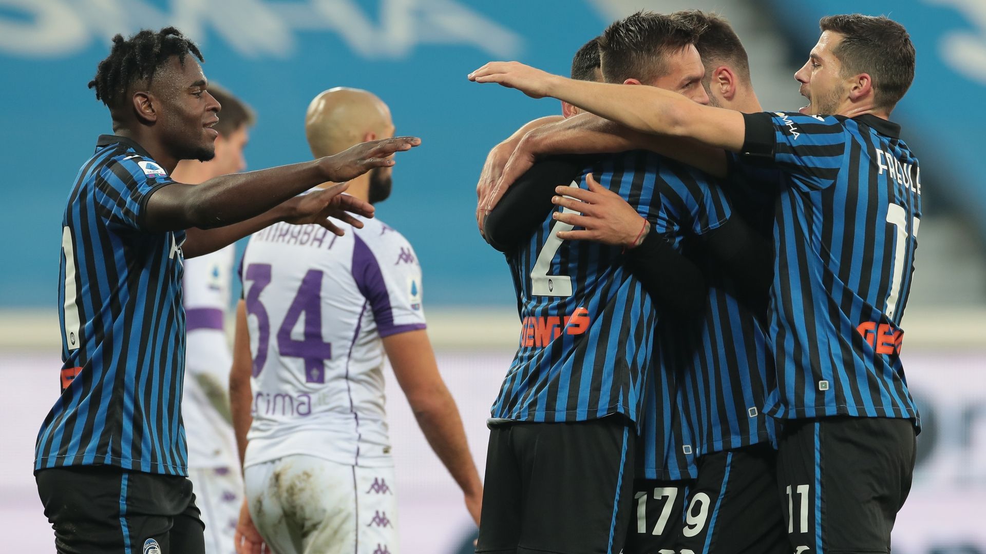 Atalanta Fiorentina Toloi celebrating