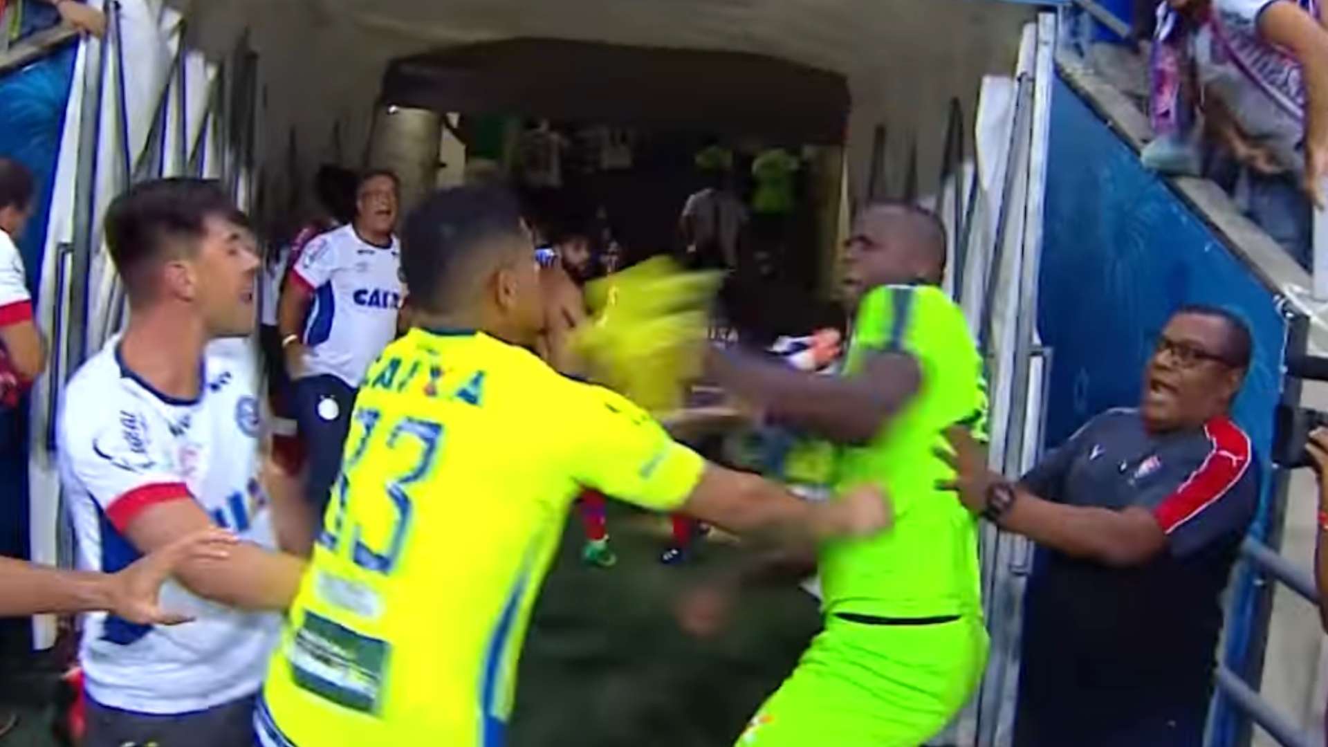 Bahia Vitoria Copa do nordeste confusão 30 04 2017